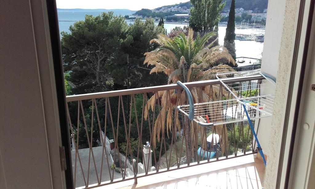 אומיס Apartments Ivka מראה חיצוני תמונה
