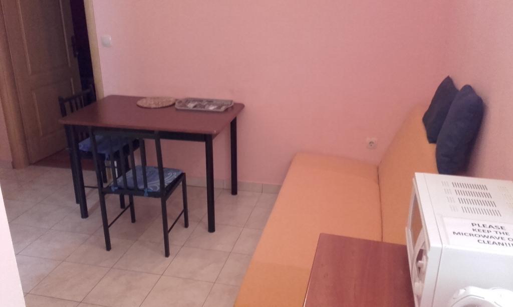 אומיס Apartments Ivka מראה חיצוני תמונה