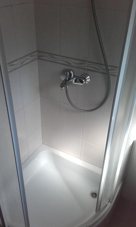 אומיס Apartments Ivka מראה חיצוני תמונה